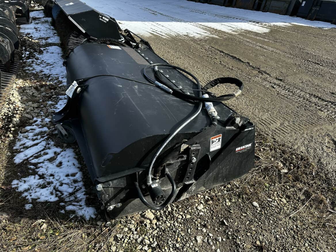 Erskine Pickup Broom A767 • Waterloo Heavy Equipment