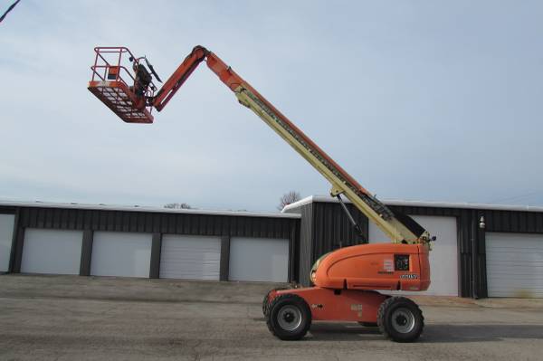 JLG 660SJ Manlift